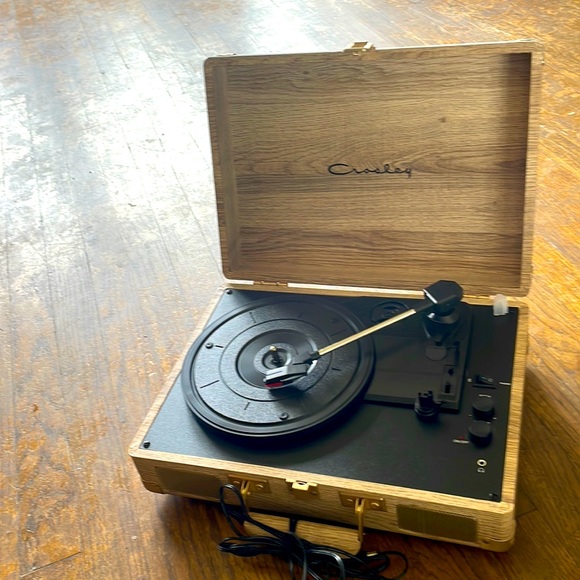 Like new portable record player